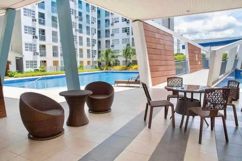 Seawind Condominium 2Bedrooms Near Davao Airport, Sm Lanang, Sasa Wharf, Dusit Thani, Waterfront Insular Hotel, Azuela Cove, Acacia Hotel, Abreeza Mall, Lots 4 Less, Puregold & A Lot More フィリピン
