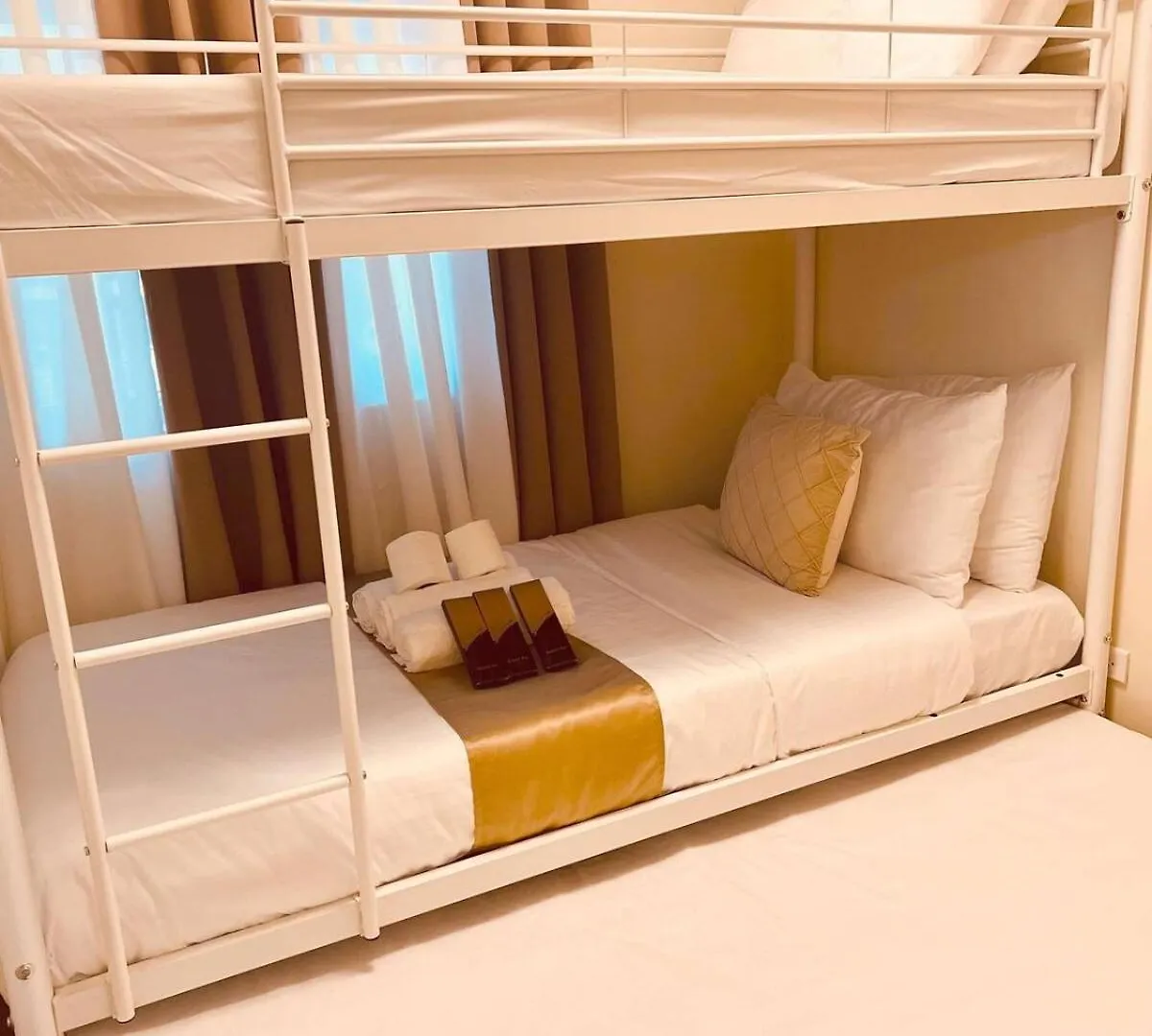 Seawind Condominium 2Bedrooms Near Davao Airport, Sm Lanang, Sasa Wharf, Dusit Thani, Waterfront Insular Hotel, Azuela Cove, Acacia Hotel, Abreeza Mall, Lots 4 Less, Puregold & A Lot More